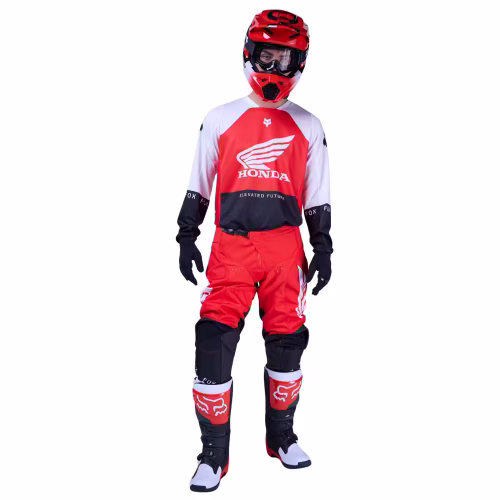 Traje Fox 180 Honda blanco y rojo puesto en piloto